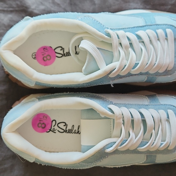 Ladies Light Blue and White Sneakers 8.5 - Picture 5 of 5